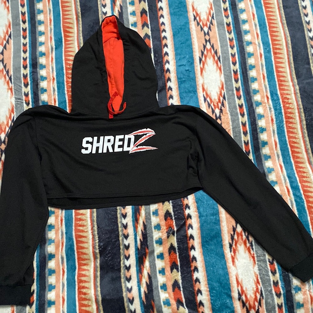NWOT - Shredz crop top sweater size Large